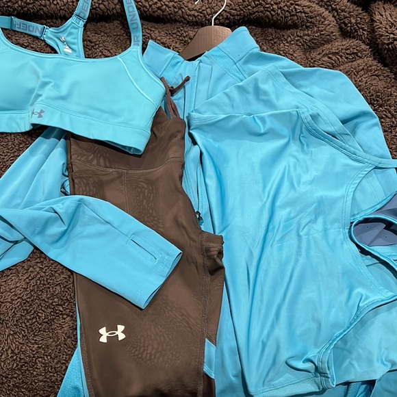 Under Armour Run Bundle Set of 4 Pieces Size Small Jacket, Capri, Tank, Bra, - Picture 2 of 16